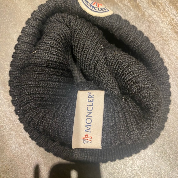 Moncler - Picture 6 of 7